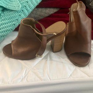 Ladies Stacked Heeled Sandals